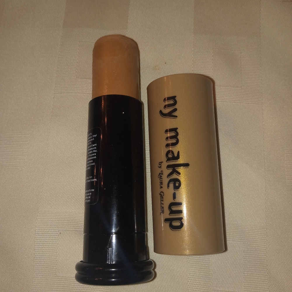 Laura Geller Foundation Stick